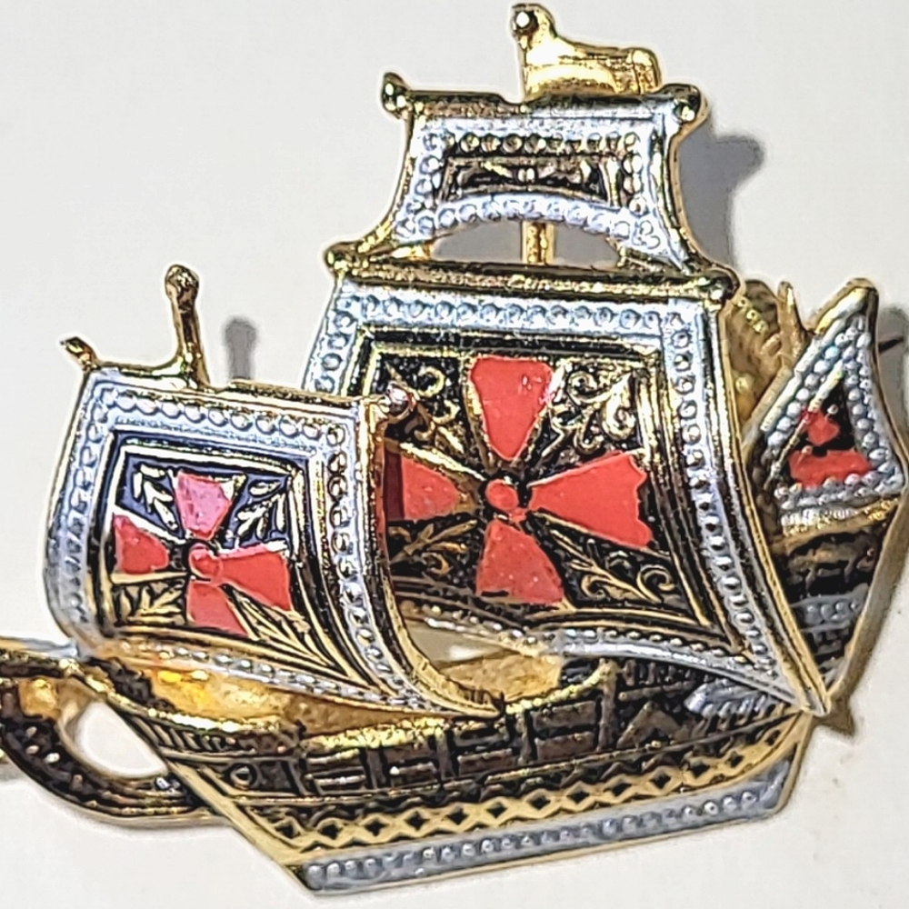 DAMASCENE SPANISH ARMADA SAILING SHIP BROOCHES - PIRATE SHIP, MALTESE CROSS - Picture 10 of 13